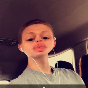 Meet your Posher, Damion